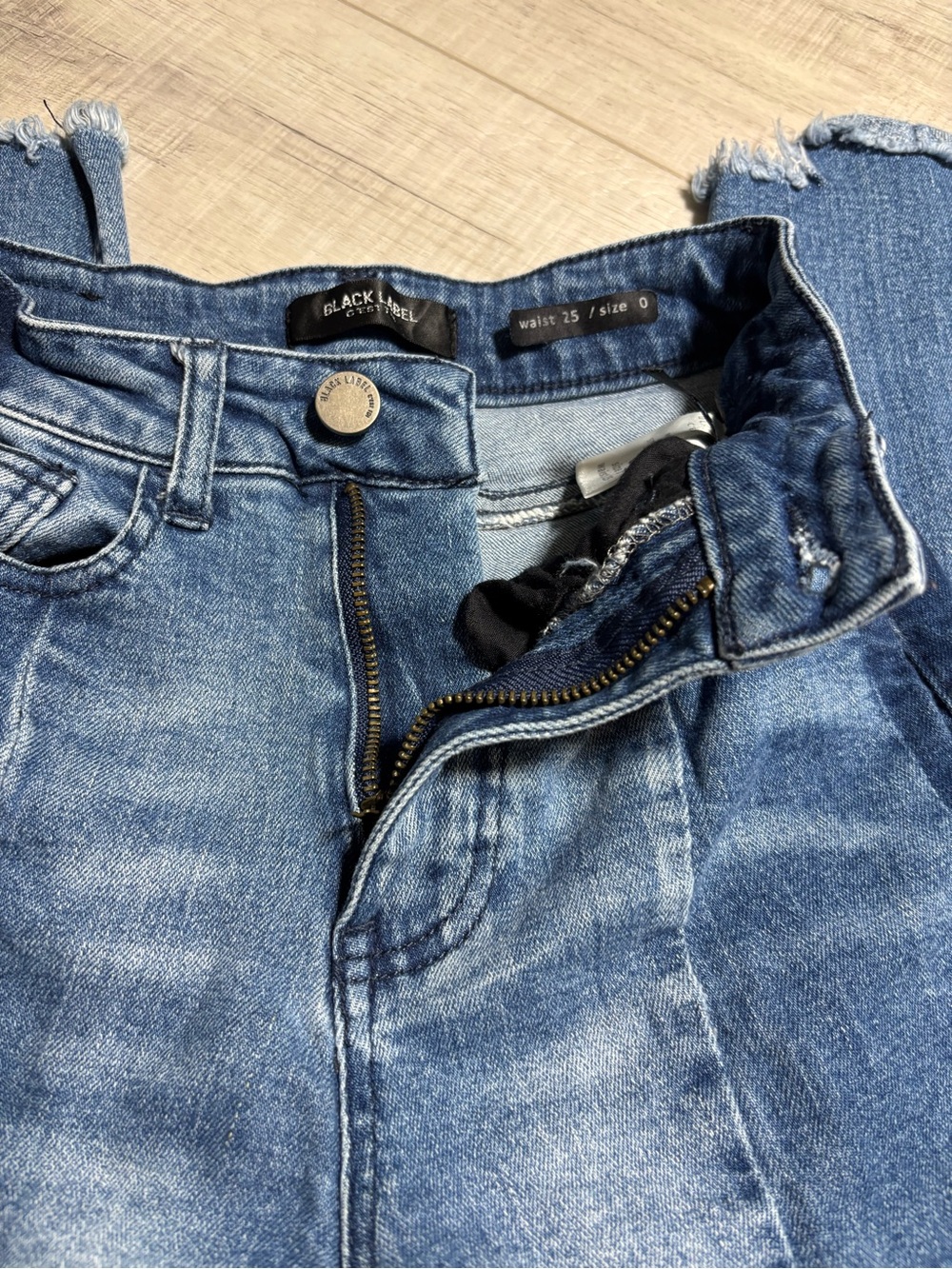Black Label C’est Toi High Rise Raw Hem Skinny Jeans Size 0 - Picture 7 of 15